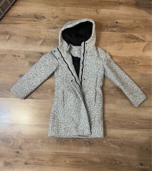 Kabát/Kabátik a nepremokavá bunda do dažďa - 2