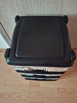 Plastová komoda - 2