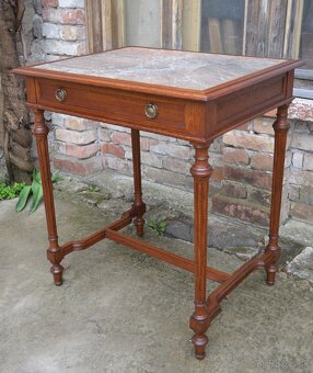 Dubový písací stolík - 2