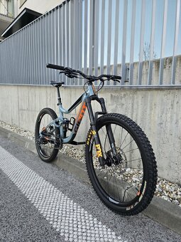 Giant Reign 1.5 GE 2018 vel.M - 2