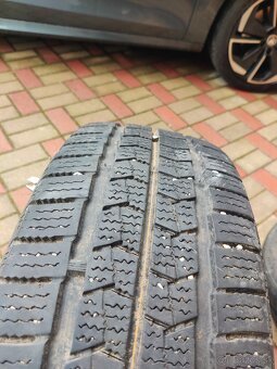 Nexen Winguard WT1 215/60 R16 C - 2