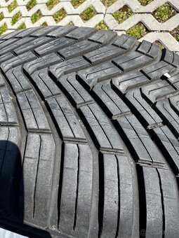 Continental celorocna 225/40 r17 - 2