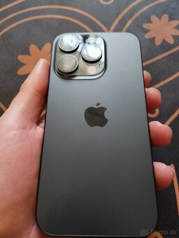 iPhone 15 Pro 256 GB Black Titanium - Top stav - 2