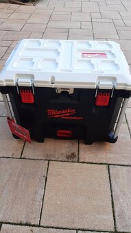 Milwaukee chladiaci box packout - 2