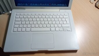 Macbook (biely) - OS X Show Leopard a Windows 10 (3GB RAM) - 2
