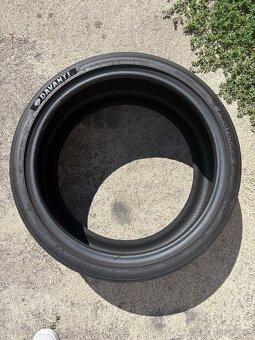 265/35 R20 - 2