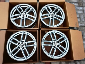 Dezent- Volkswagen,Škoda,Seat 5x112 r17 - 2