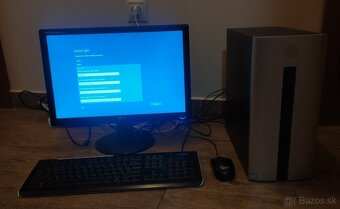 Počítačová zostava HP Pavilion 560-p051nc Natural Silver - 2