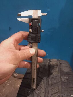 Pneumatiky zimné - Continental 215/65/R16C - 2