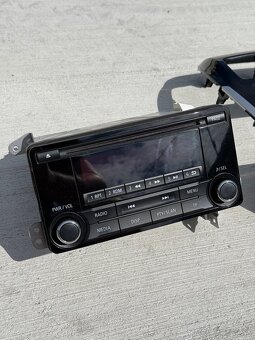 Rádio aj s rámom Citroën C4, Mitsubishi ASX, P4008 - 2