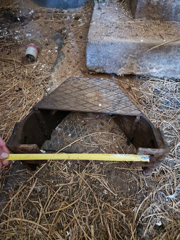 Predám zadné tiahlo na traktor za výhodnú cenu 20eur - 2