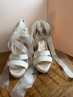 Predam spolocenske topanky zn. Penrose - 2