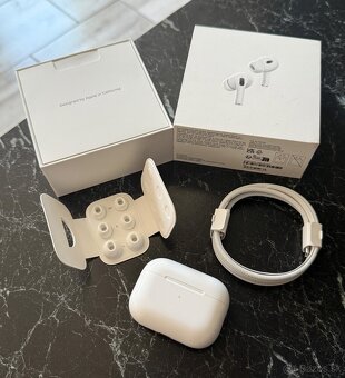 Apple Airpods Pro 2 USB-C nové - 2