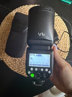 Godox V1C blesk pre Canon + 2 batérie - 2