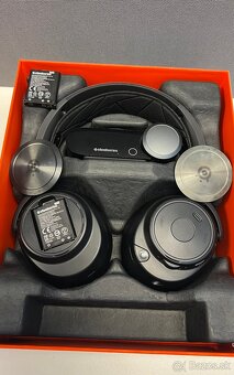 SteelSeries Arctis Nova Pro Wireless - 2