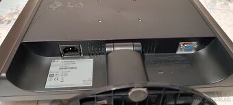 PC monitor LG W1934S-BN - 2