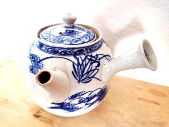 PREDAM CAJOVU ZAUJIMAVOST, KYUSU CAJNIK TEA STAŇEK PRAGUE - 2