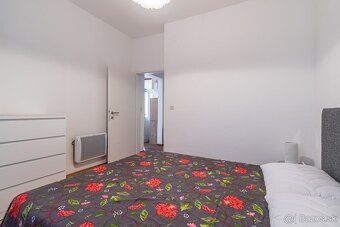 Krásny dvojdom s bazénom a výhľadom na more – Peruški - 2