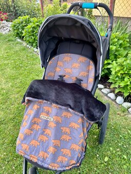Thule Urban Glide s prislusenstvom - 2