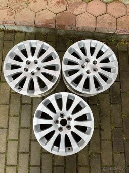 Predám 3.ks Subaru hliníkové disky/elektróny R16 - 2