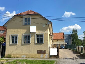 Na predaj veľká, lukratívna komerčná budova v centre Rimavsk - 2