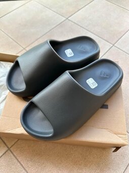 Yeezy yzy slide eu 42,43 dark onyx - 2