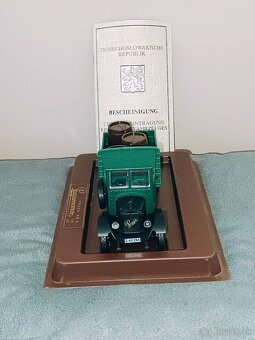 Model auta Praga - 2