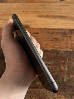 Predám Iphone 11, 64 GB - 2