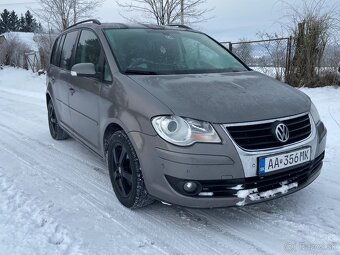 Volkswagen Touran - 2