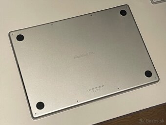 MacBook Pro (16-palcový, 2021) - 2