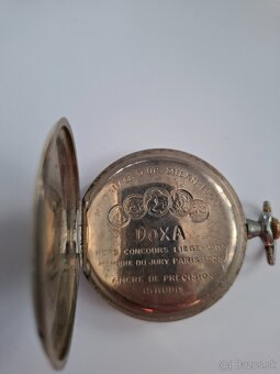 Hodinky DOXA - 2