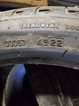 225/40r19 - 2