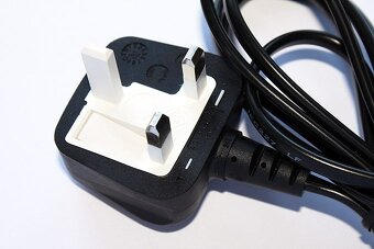 UK 3 pin kábel - 2