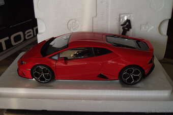 1:18 Lamborghini Huracán - 2
