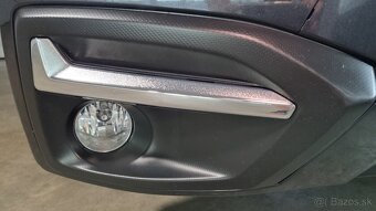 Kúpim ozdobnú krytku na nárazník Subaru Forester SJ - 2