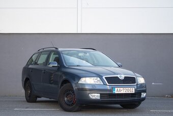Škoda Octavia Combi 2.0 FSI Ambiente - 2