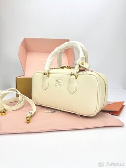 Luxusná kožená kabelka v odtieni milk – elegantný dizajn, no - 2