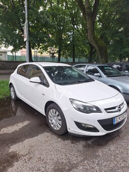 Predám opel astra j 1.7 CDTI rok 2014 - 2