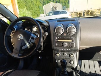 Nissan Qashqai - 2