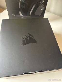 Corsair HS80 Max premium rgb gaming headset - 2