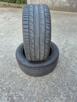 255/45 R18 - 2