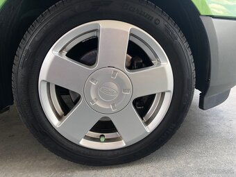 Predám na Ford fiesta elektródy komplet - 2