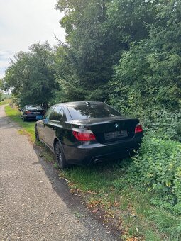 Rozpredám na diely BMW e60 530d - 2
