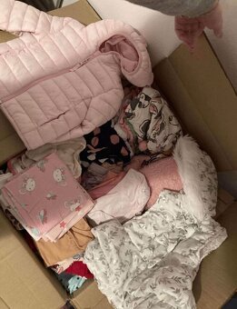 Detské oblečenie + prebaľovací pult - 2