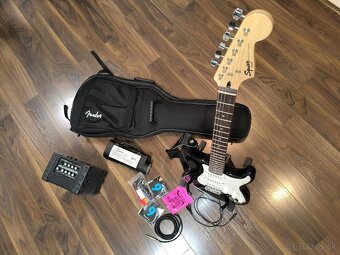 Predám el. gitaru Fender Squier Bullet Strat + príslušenstvo - 2
