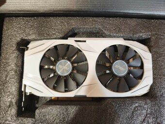 ASUS Dual GTX 1060 6 GB (OC) - 2