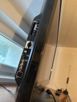 TV Panasonic TX- P42X20E - 2