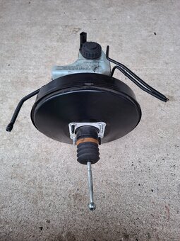 Posilovač brzd VW Passat B6 2.0 TDI - 2