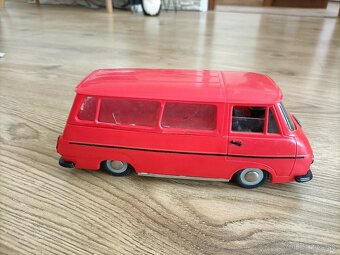 Skoda 1203 kdn cervena stara hracka - 2