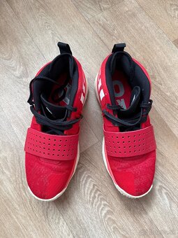 Adidas - 2